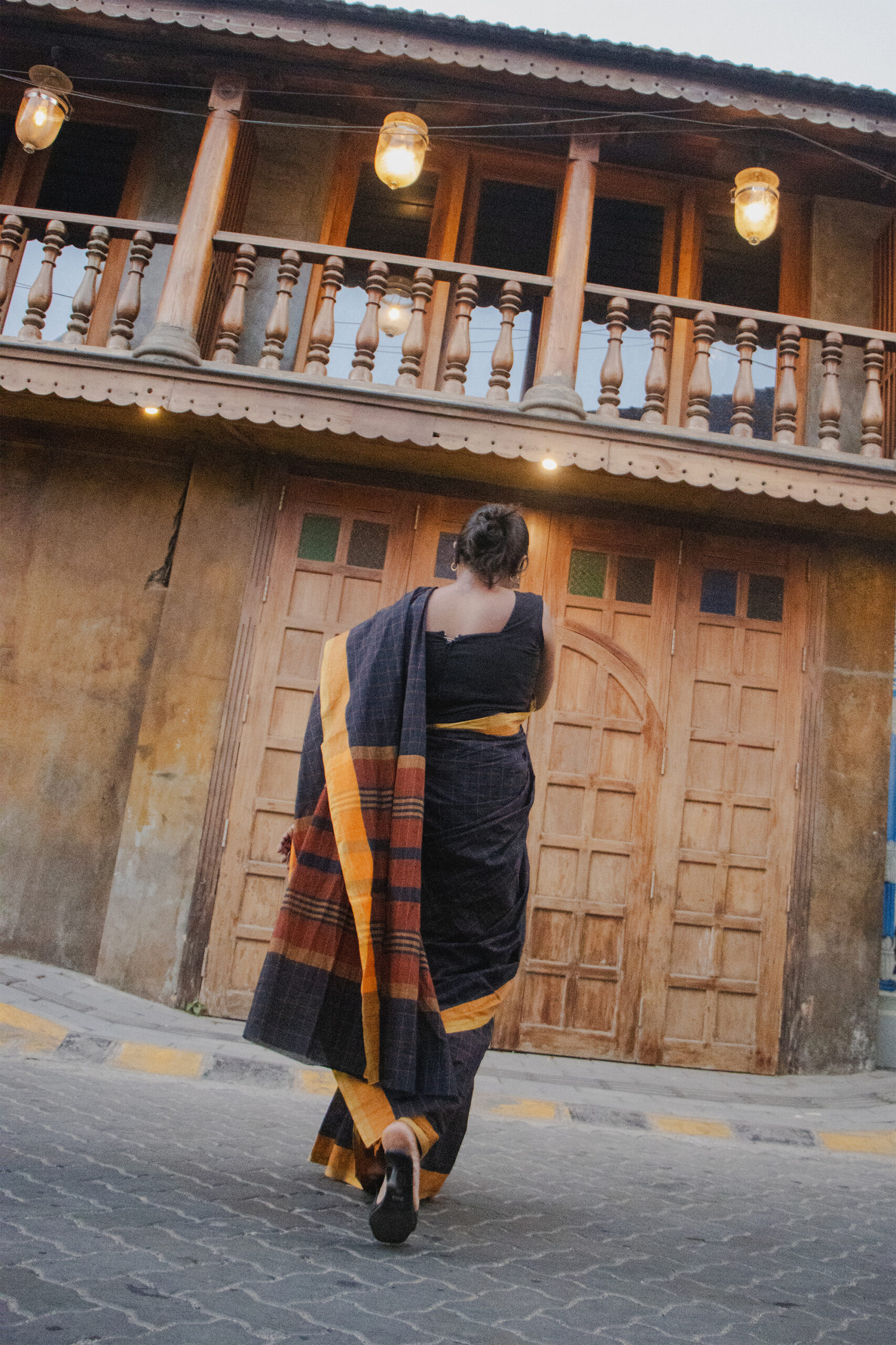 kayta dawn checks saree